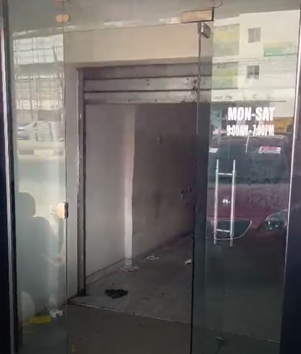 A shop on Allen directly on the road