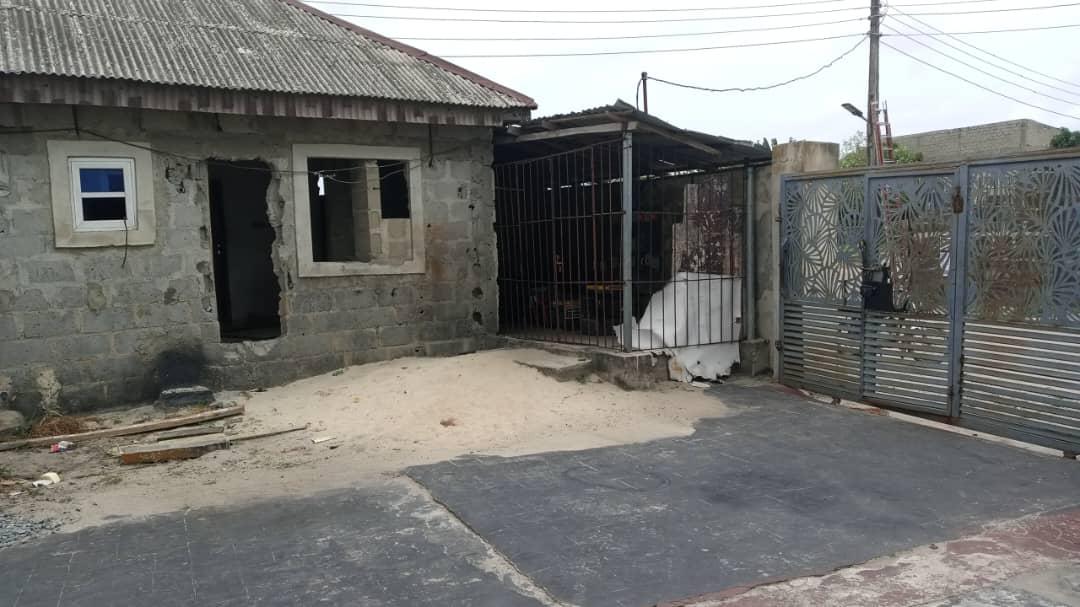 10units of mini flat with 2toilet on more than 700sqm in Abijo lekki