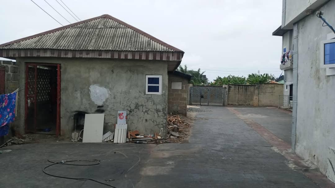 10units of mini flat with 2toilet on more than 700sqm in Abijo lekki