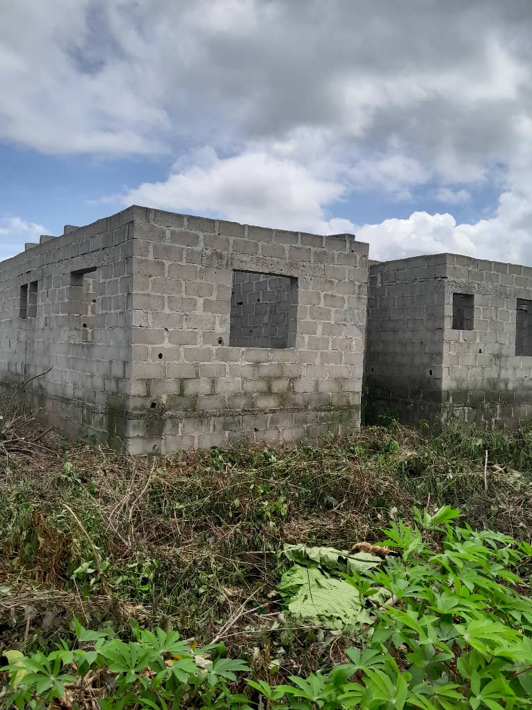 agbowa 4 Uncompleted building. Direct Brief Very Urgent Sale at Ikorodu