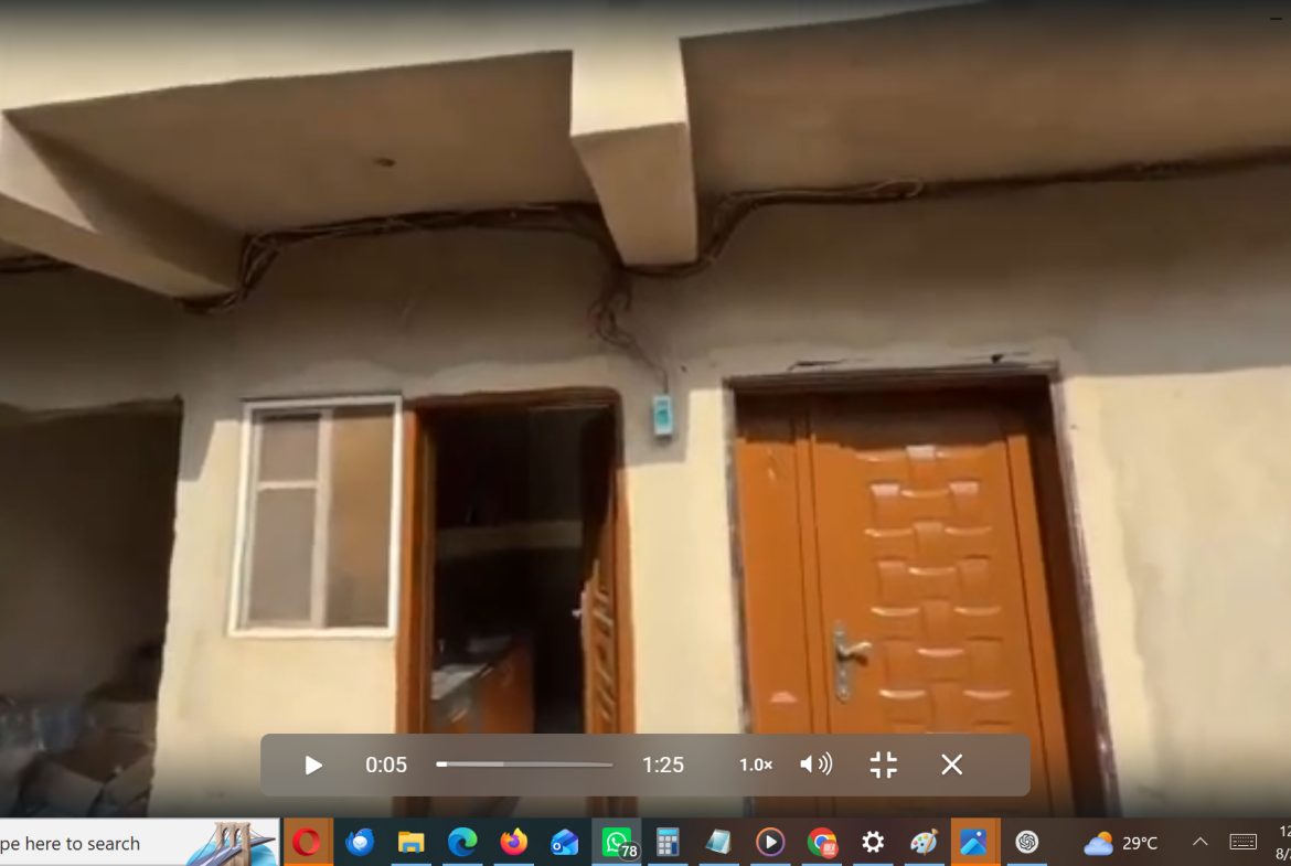 TO LET 2 Bedroom flat at peace estate Baruwa Ipaja